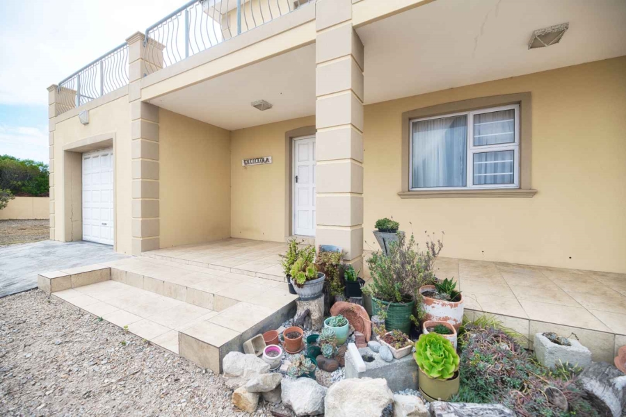 4 Bedroom Property for Sale in Pearly Beach Western Cape